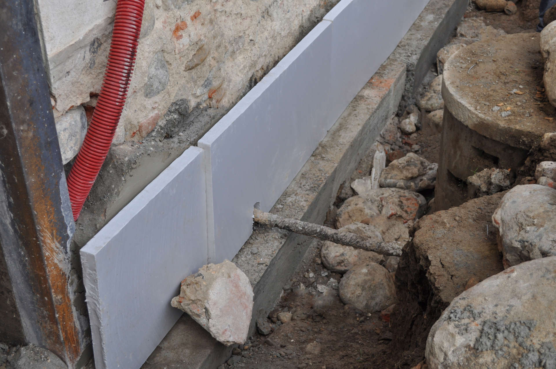Making foundation with underpinning London